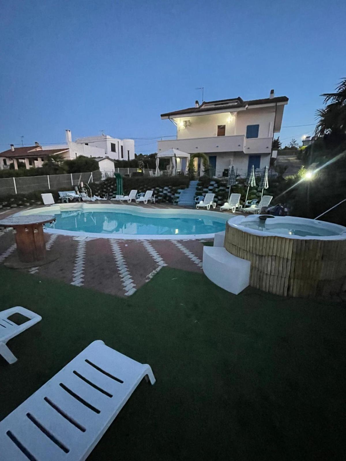 B&B Villa Alma San Costanzo Dış mekan fotoğraf